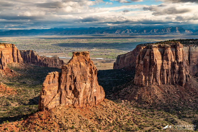 Colorado National Monument, Grand View, Independence Monument, Kayenta Sandstone, Monument Canyon, Wedding Canyon, Wingate Sandstone...