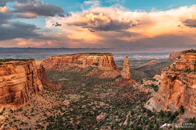 Colorado National Monument, Independence Monument, Kissing Couple, Monument Canyonj, Wedding Canyon, clouds, storm, sunset, thunderstorm...
