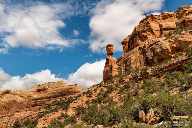 Balanced Rock, Colorado National Monument, Wingate Sandstone, clouds, erosion, geology, storm, thunderstorm