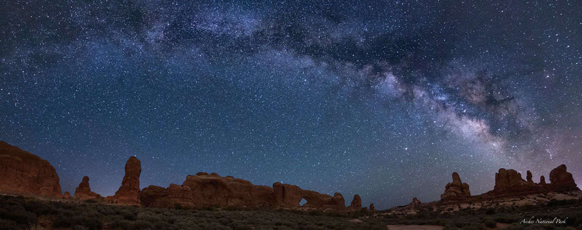 Night Skies of the American Southwest inside book sample